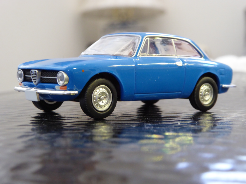 Illustration for article titled Hot Sixty 4th: Tomica TLV - Alfa Romeo GT1300